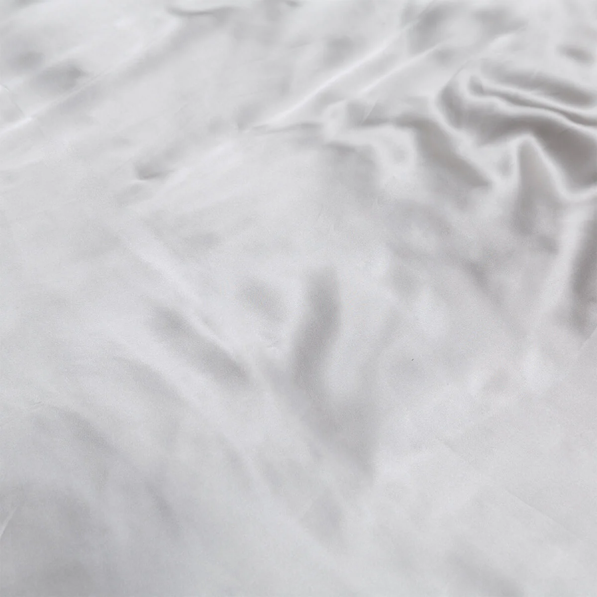 Antique Silver Mulberry Silk Pillowcases - Image 4