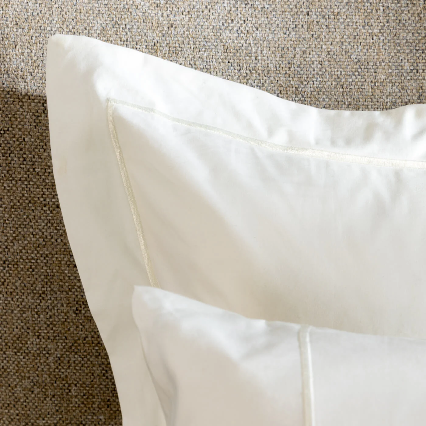 Ivory 600 Thread Count Egyptian Cotton Bedding And Sheets - Image 3