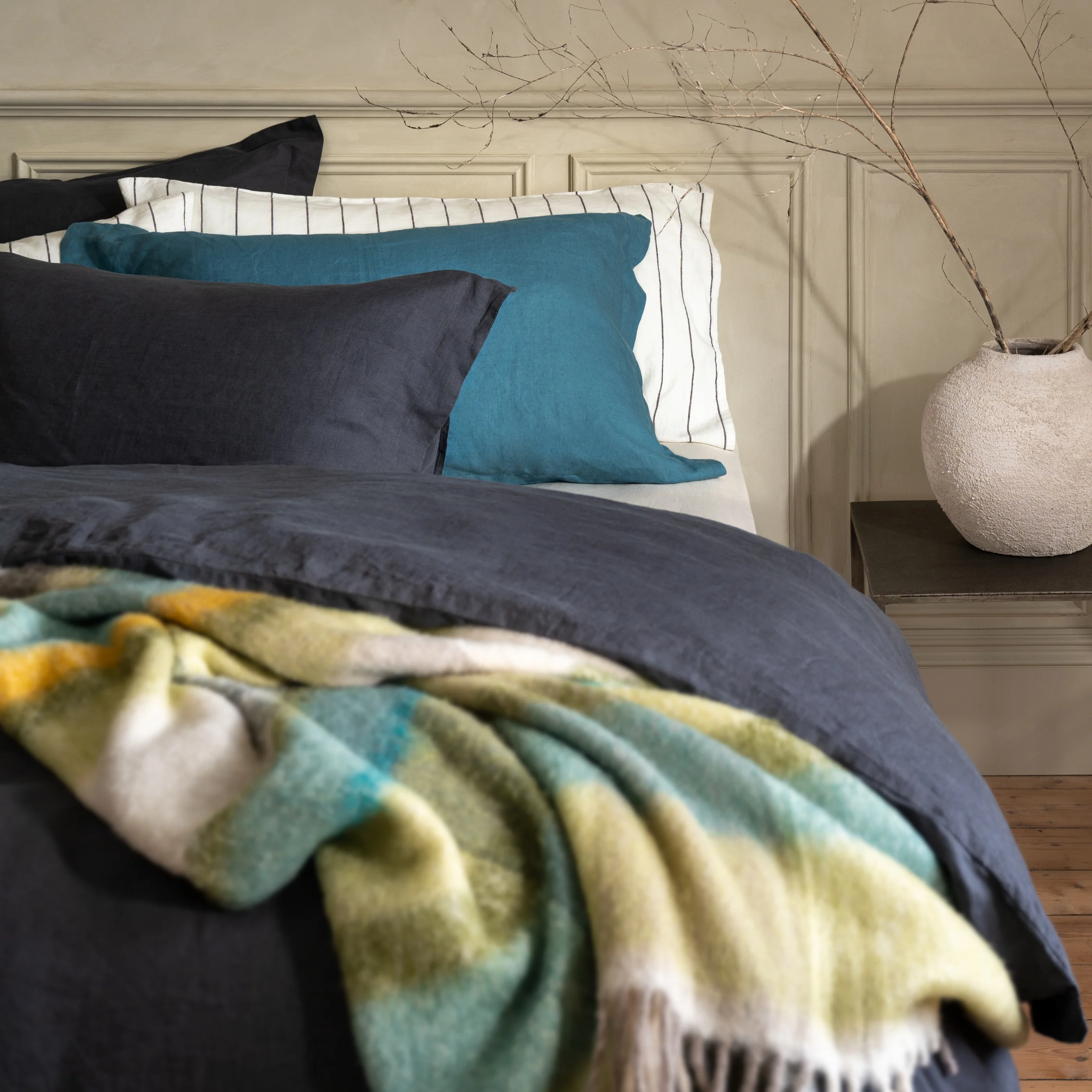 Midnight Grey French Linen Bedding And Bed Sheets - Image 8