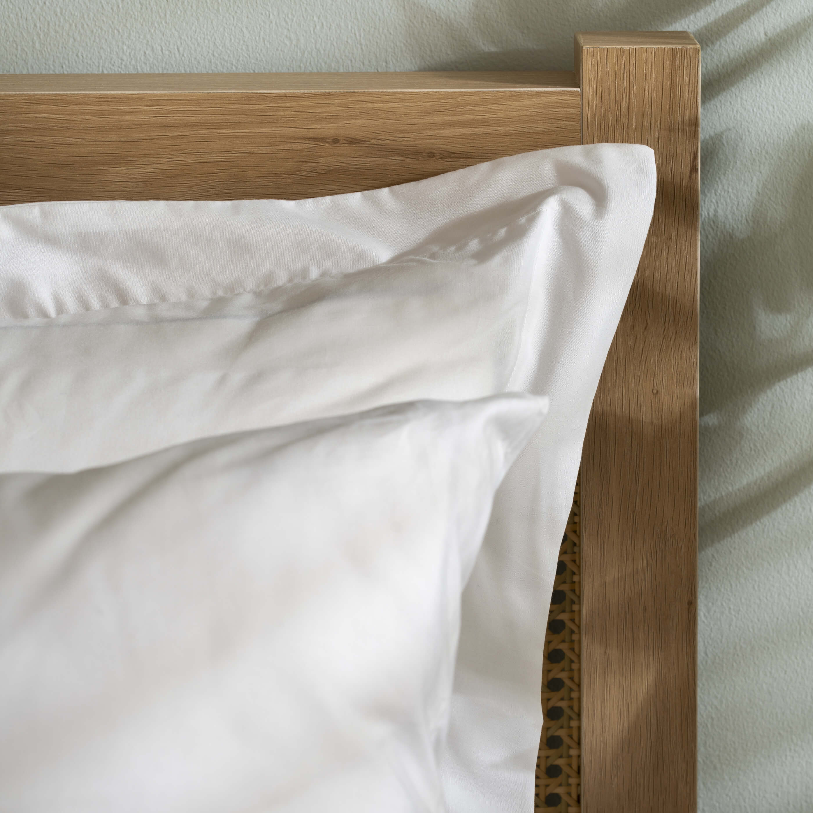 White 200 Thread Count Organic Cotton Bed Set - Image 6