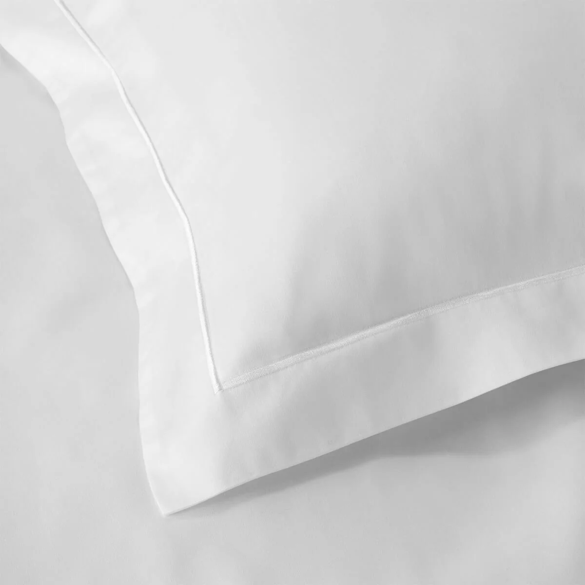 White 600 Thread Count Egyptian Cotton Bed Sets with 40cm Deep Fitted Sheet Standard Pillowcase - Image 2