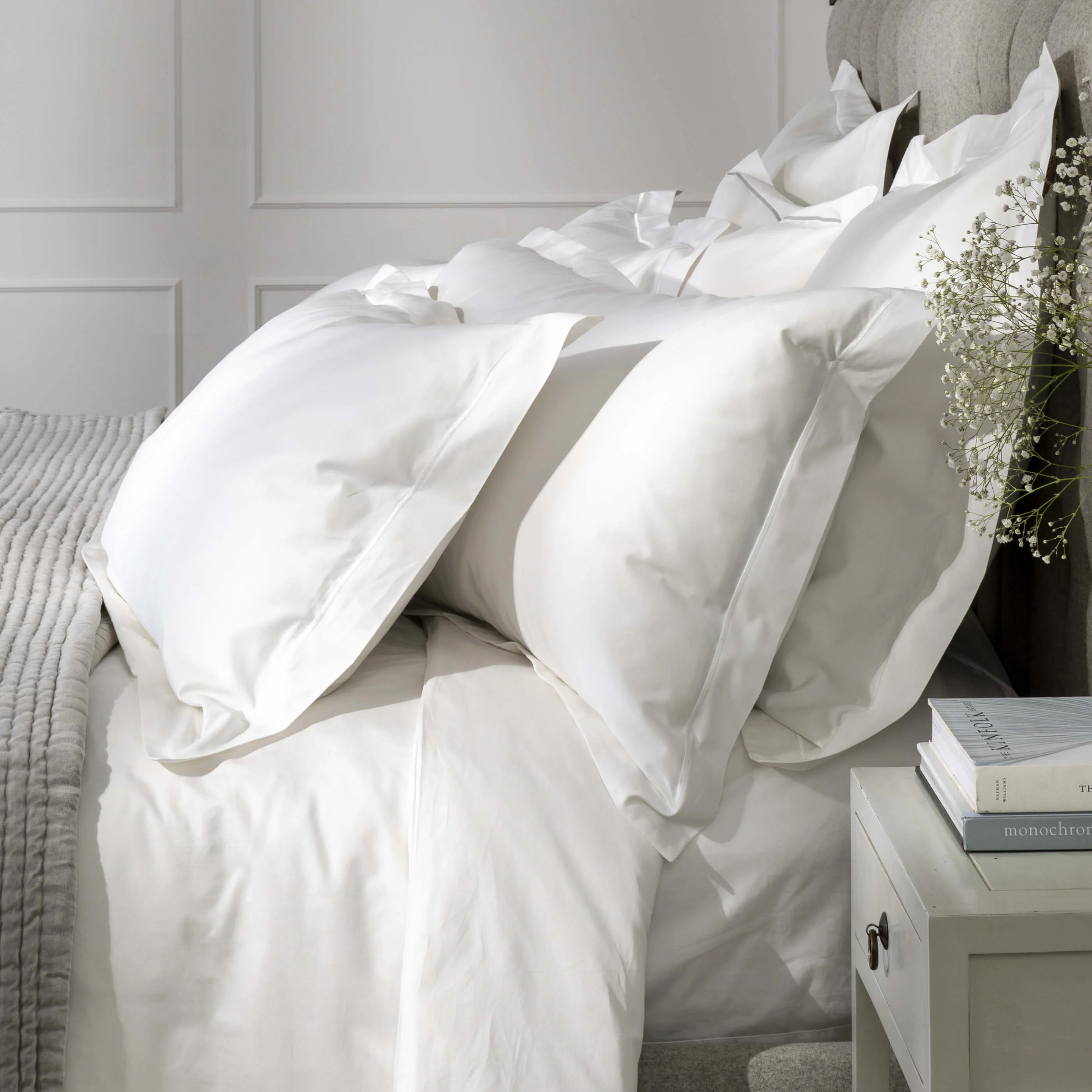 White 600 Thread Count Egyptian Cotton Bedding And Sheets - Image 7