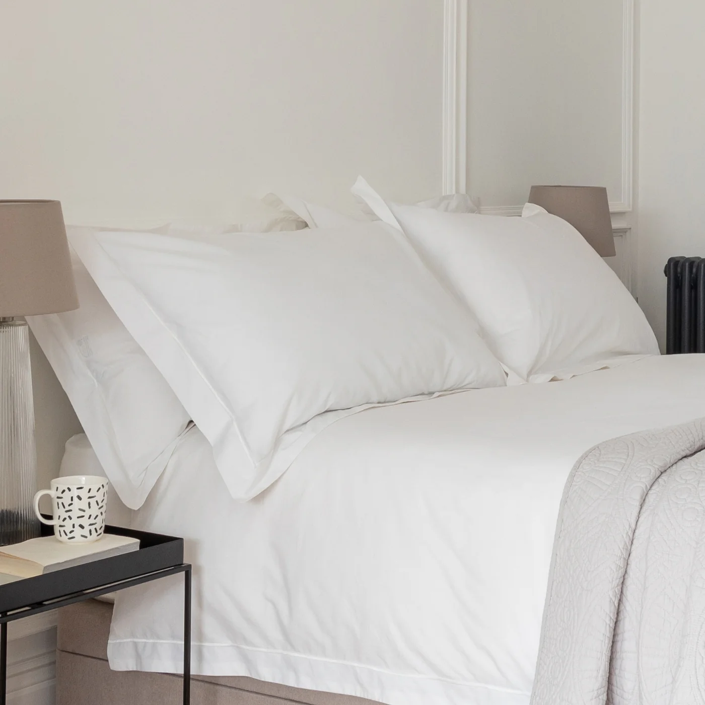 White 200 Thread Count Egyptian 40cm Deep Fitted Sheets - Image 3