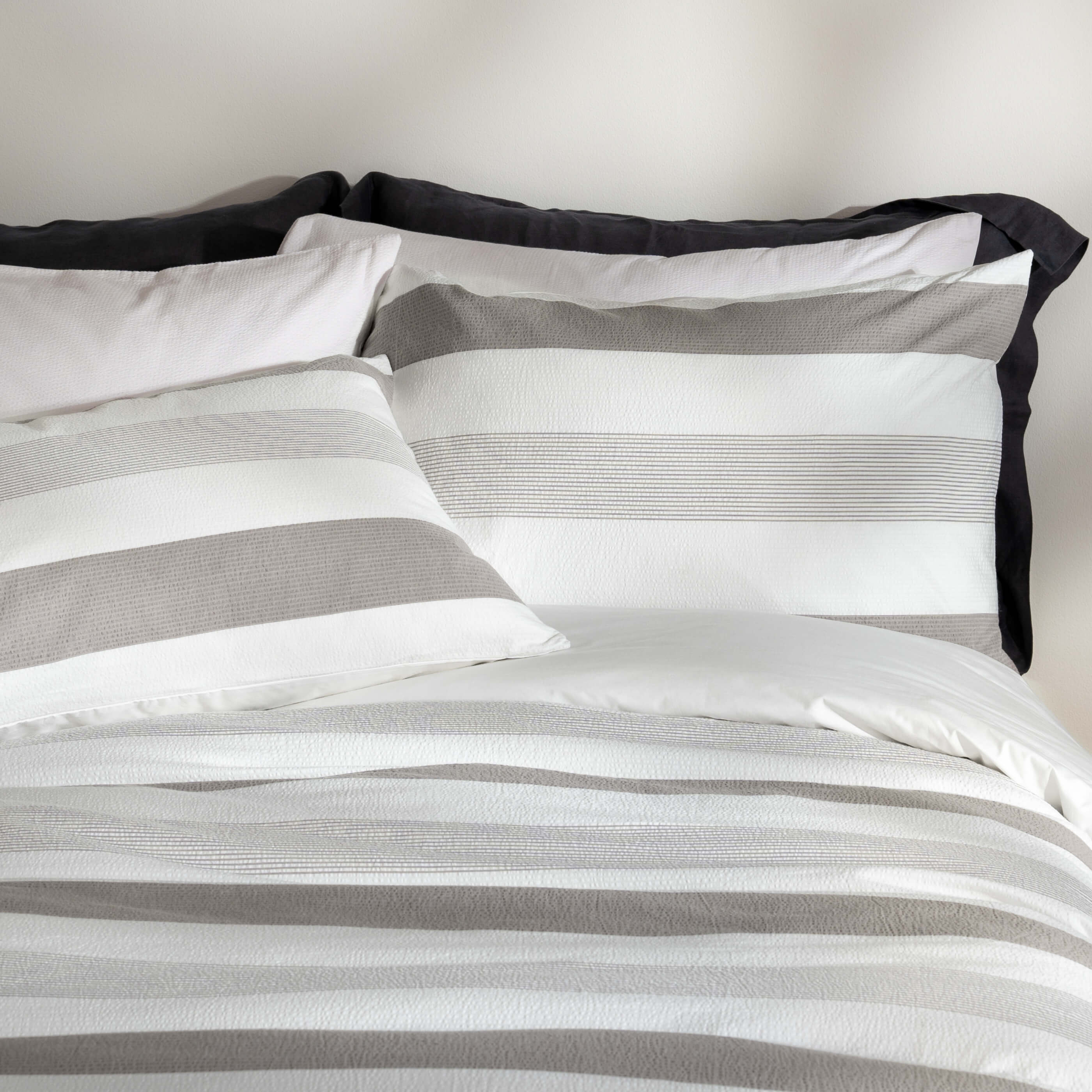 White/Grey Multi Stripe Seersucker Bedding - Image 4